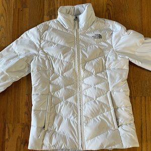 womens white north face jacket